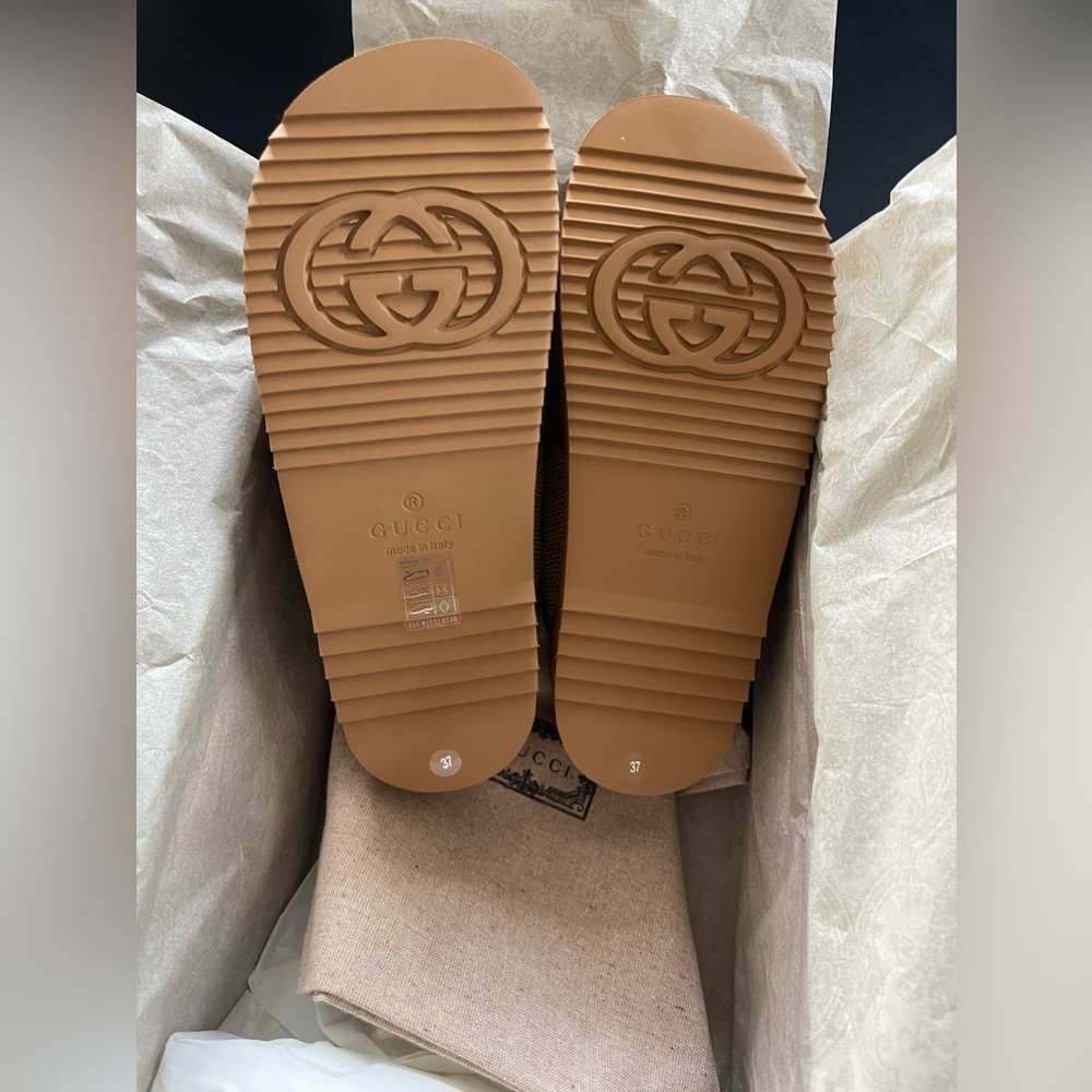 New Gucci Jumbo GG Canvas / Nappa Sam Sandals 37/US7 - Picture 5 of 15